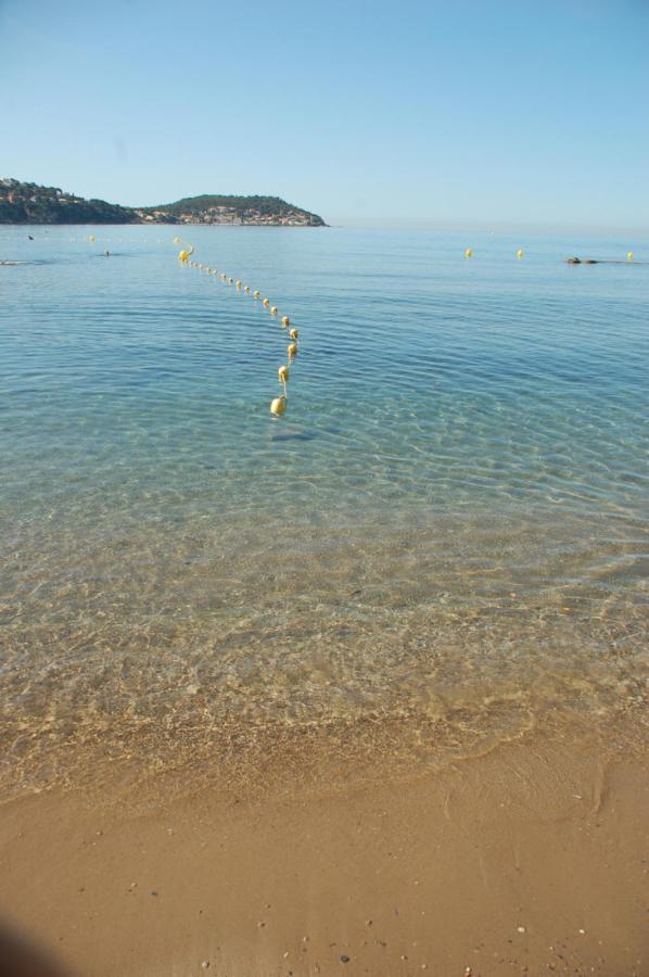 Magnifique Petit Cocon Bord De Mer Le Pradet Exterior foto